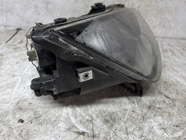 213252 Seat Leon 5F 2012-2020 2012-2020 Lámpa , Fényszóró használt sima jobb első DEPO