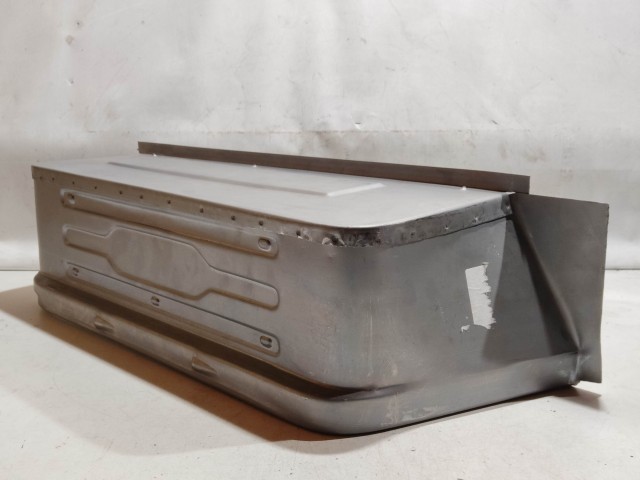 Ford Transit 1986-2000  utángyártott új, bal első fellépő lemez