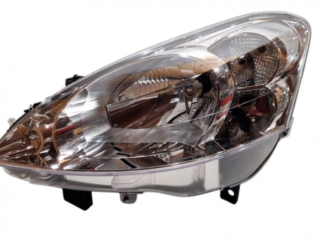 Peugeot Partner, Partner Tepee 2008.04.01-2012.03.31 utángyártott új bal első fényszóró H4 (motorral) TYC