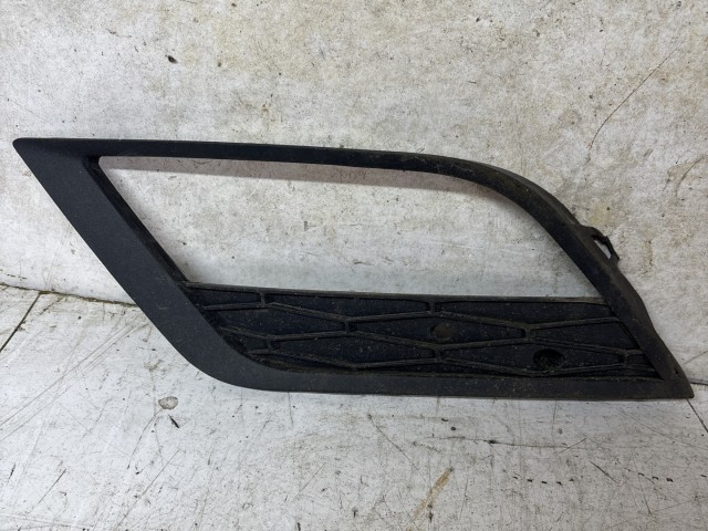 Seat Leon 5F 2012-2020 2012-2020 Ködlámpa keret,tartó használt Jobb