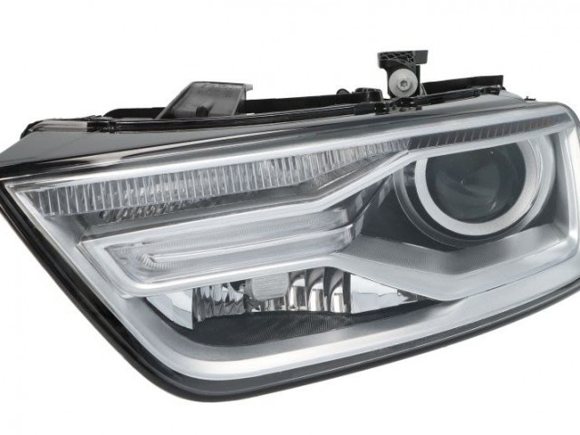 Audi Q3 2014.09.01-2018.06.30 utángyártott új bal első fényszóró üres Bi-XENON D5S/H8+LED (motorral) DEPO