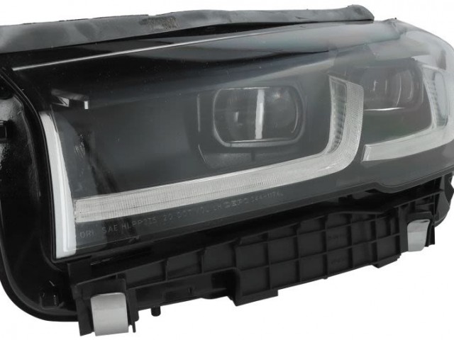 BMW 5 (G30-G31) 2020.06.01-2023.10.01 utángyártott új bal első fényszóró AHL LED BMW logo nélk. DEPO