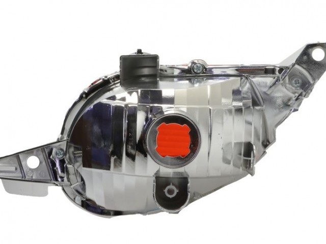 Toyota Yaris 2014.07.01-2017.02.28  utángyártott új jobb hátsó ködlámpa