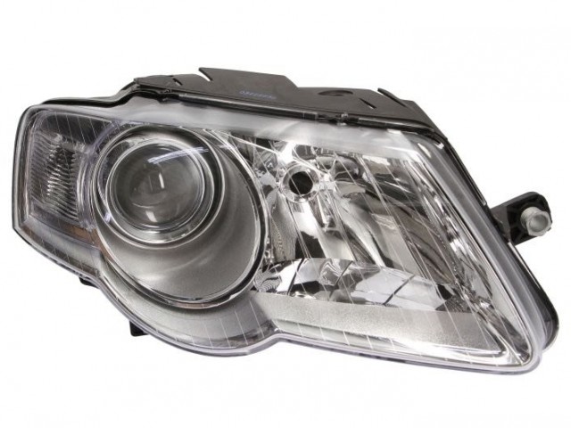 Volkswagen Passat B6 2005.03.01-2010.10.31 utángyártott új jobb első fényszóró 2H7 króm házas Valeo tip. (motorral) DEPO