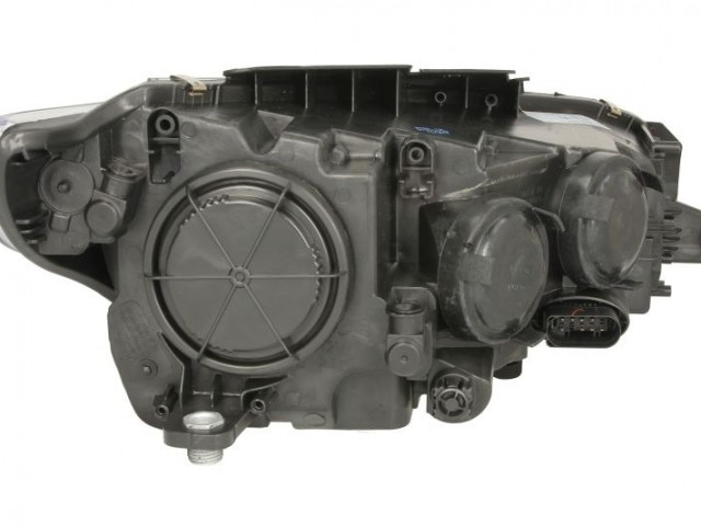 Volkswagen Passat CC 2008.05.01-2012.01.31 utángyártott új bal első fényszóró 3H7  (motorral) TYC