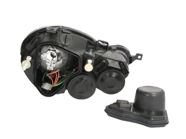 Volkswagen Polo 9N 2001.11.01-2005.04.30 utángyártott új bal első fényszóró H7/H1 (belülr. áll.) DEPO