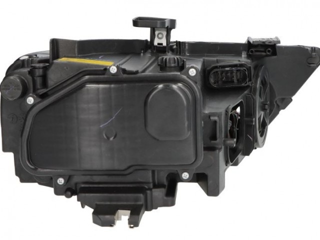 Audi Q3 2014.09.01-2018.06.30 utángyártott új bal első fényszóró üres Bi-XENON D5S/H8+LED (motorral) DEPO