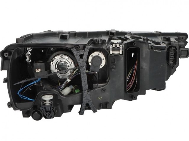 Audi Q7 (4M) 2015.03.01-2019.08.30 utángyártott új bal első fényszóró üres Bi-XENON D5S/H7/LED (motorral) DEPO