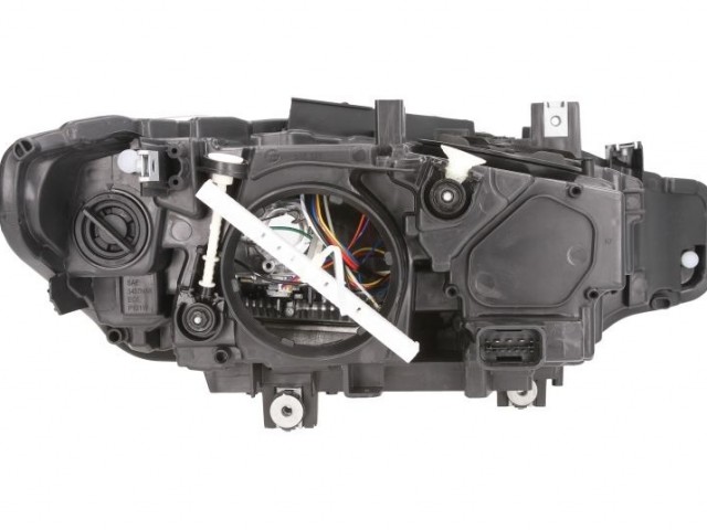 BMW 3 F30-F31 2015.05.01-2018.11.01 utángyártott új bal első fényszóró 2H7+LED nappali fény (motorral) TYC