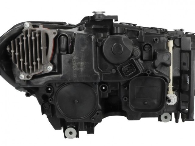 BMW 5 (G30-G31) 2020.06.01-2023.10.01 utángyártott új bal első fényszóró AHL LED BMW logo nélk. DEPO