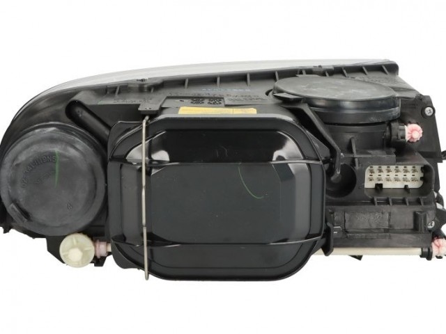 Volkswagen Touareg 7L 2002.11.01-2007.02.28 utángyártott új bal első fényszóró Xenon D1S/H7  (motorral) DEPO