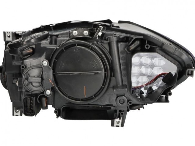 BMW 5 (F10-F11)  2010.04.01-2013.07.19 utángyártott új jobb első fényszóró Bi-XENON D1S/LED+napp.f., kany.köv. DEPO