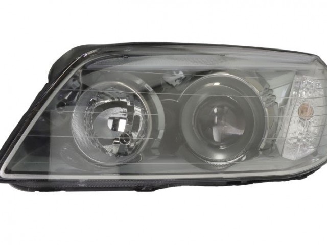 Chevrolet Captiva 2006.01.01-2010.12.31 utángyártott új bal első fényszóró H7/H1 fekete házas (motorral) DEPO