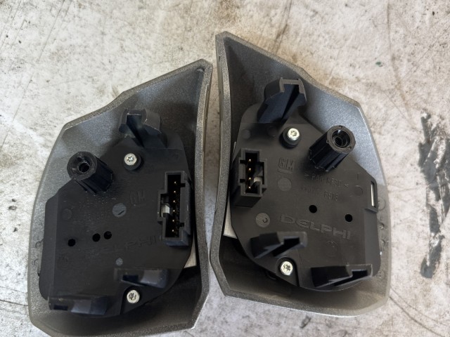 Opel Astra H 2004-2014 2004-2014 Kormány gombok használt