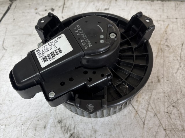 Toyota Auris 2012-2019 E18 2012-2019 Fűtőmotor használt Digit klímás
