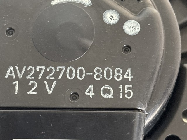 Toyota Auris 2012-2019 E18 2012-2019 Fűtőmotor használt Digit klímás