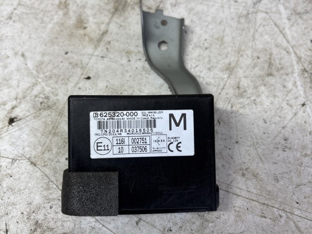 Toyota Auris 2012-2019 E18 2012-2019 Immobiliser doboz használt 