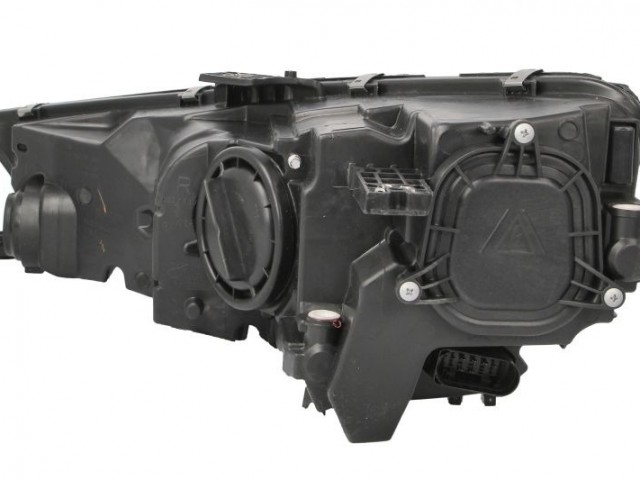 Audi A4 B9 2015.09.01-2019.05.30 utángyártott új jobb első fényszóró XENON D5S/H8+LED (motorral) DEPO