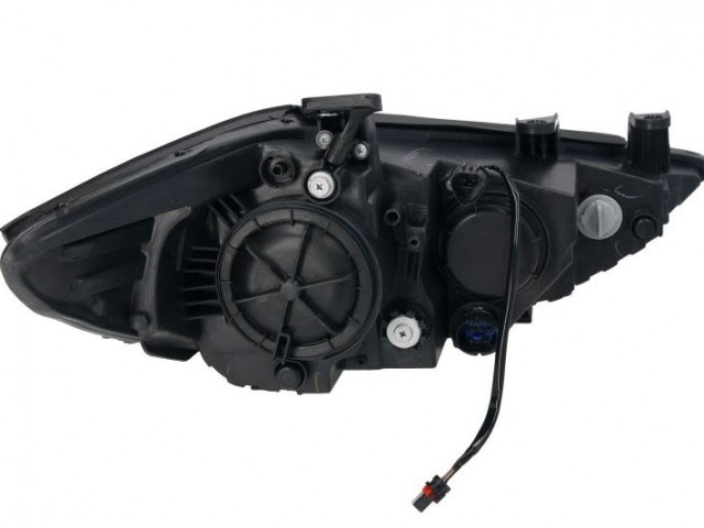 Hyundai Elantra 2015.02.01-2020.12.20 utángyártott új bal első fényszóró HB3/H7+LED fekete h. (motoros) DEPO