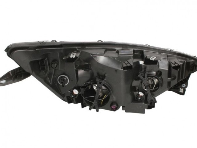 Iveco Daily  2014.07.01-2019.05.31 utángyártott új bal első fényszóró H7/H1 fekete házas (motorral) DEPO