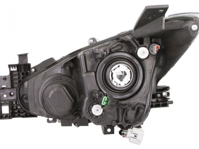 Mazda 3 2013.04.01-2017.01.01 utángyártott új jobb első fényszóró H11/H15 (motoros) DEPO