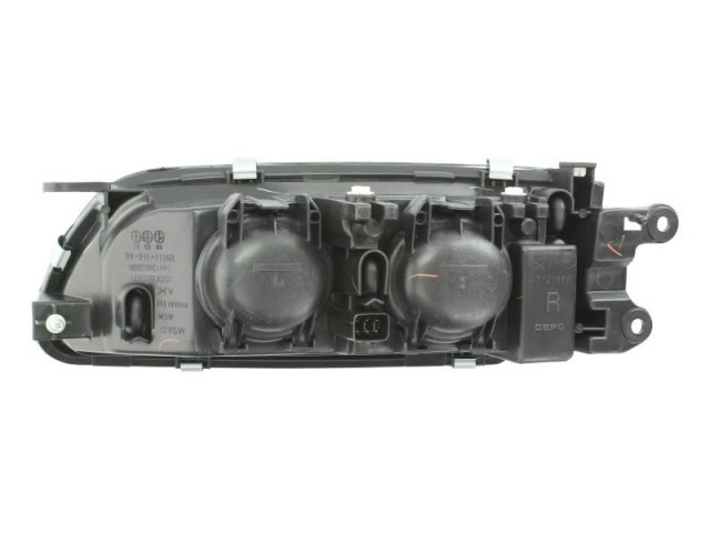 Mazda 626 1997.08.01-2000.07.31 utángyártott új jobb első fényszóró H1/H7 (belülr. áll.) DEPO