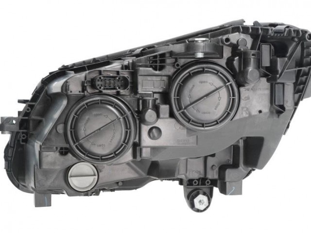 Mercedes Benz W205 C-Class 2014.03.01-2018.08.30 utángyártott új jobb első fényszóró 2H7+LED fekete (motorral) DEPO