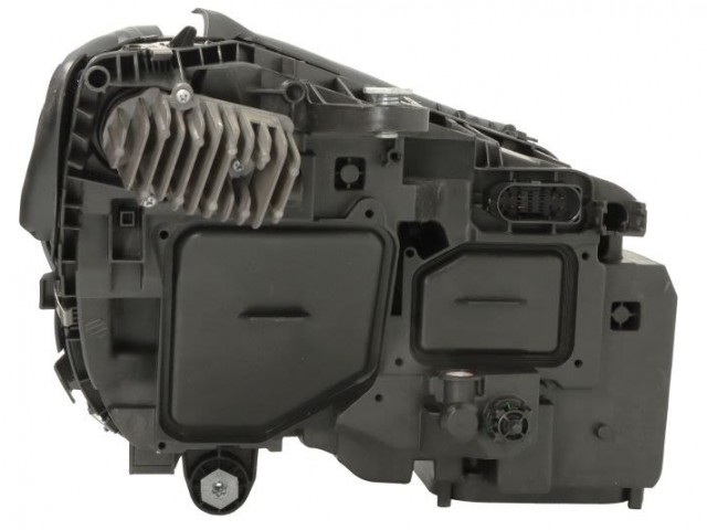Mercedes Benz W205 C-Class 2014.03.01-2018.08.30 utángyártott új bal első fényszóró LED (motorral) elektr.nélk. DEPO