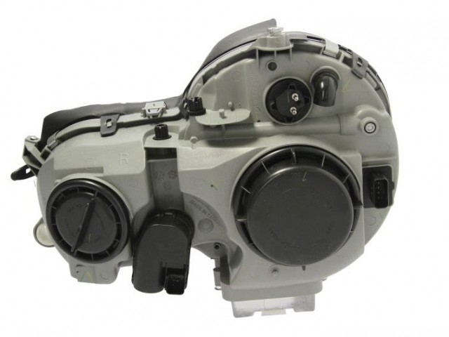 Mercedes Benz E-Class W210  1999.07.01-2002.03.31 utángyártott új jobb első fényszóró XENON üres (motorral) DEPO