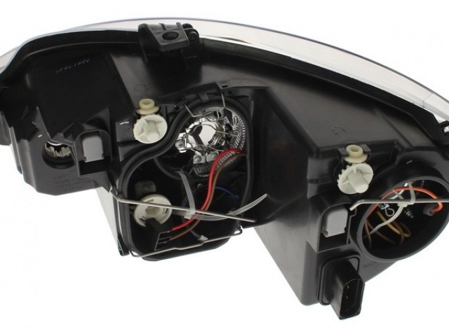 Seat Altea 5P, Altea XL , Leon, Toledo  utángyártott új jobb első fényszóró H7/H1 fekete házas (motoros) DEPO