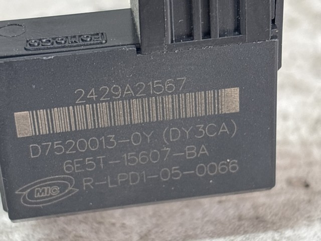 Ford Kuga I. 2008-2012 2008-2012 Immobiliser doboz használt 
