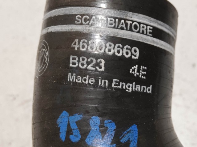 Fiat Stilo 2001-2007 Levegőcső  használt turbóból az intercollerba 46808700 a képen látható sérüléssel