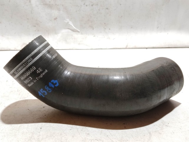 Fiat Stilo 2001-2007 Levegőcső  használt turbóból az intercollerba 46808700 a képen látható sérüléssel