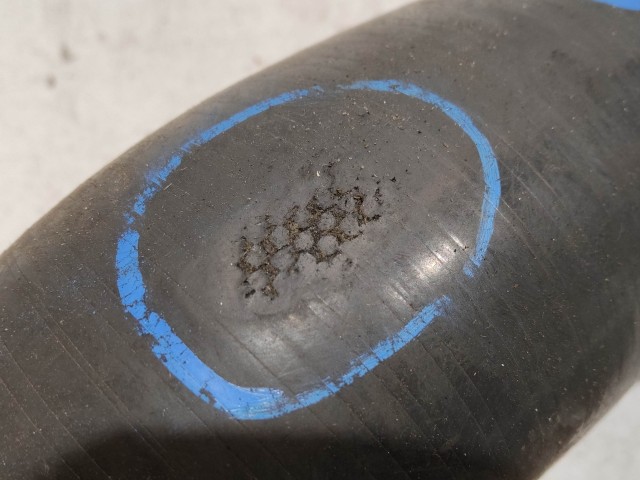 Fiat Stilo 2001-2007 Levegőcső  használt turbóból az intercollerba 46808700 a képen látható sérüléssel