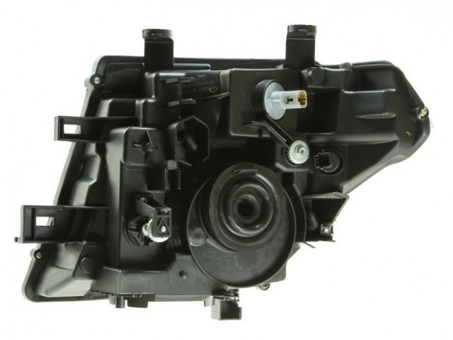 Nissan Navara 2005.05.01-2007.06 utángyártott új jobb első fényszóró H4  (motoros) DEPO