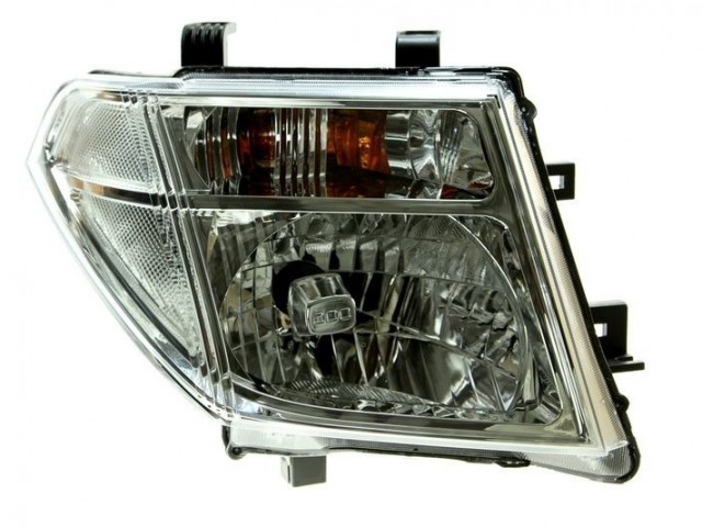 Nissan Navara 2005.05.01-2007.06 utángyártott új jobb első fényszóró H4  (motoros) DEPO