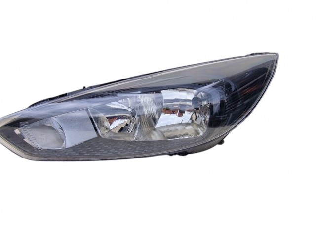 Ford Focus III. 2014.10.01-2018.04.09 utángyártott új bal első fényszóró H1/H7 fekete h. (motorral) DEPO