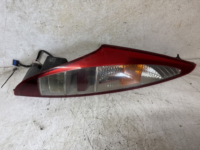 213512 Fiat Ulysse 2001-2010 Lámpa , Fényszóró használt bal hátsó a képen látható sérüléssel