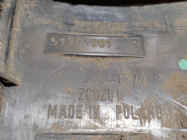 215186 Fiat Panda II. 2003-2012 bal hátsó lámpa, fekete házas