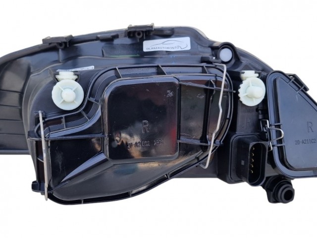 Seat Cordoba, Ibiza 2006-2008 utángyártott új jobb első fényszóró H3/H7 fekete házas (motoros) TYC