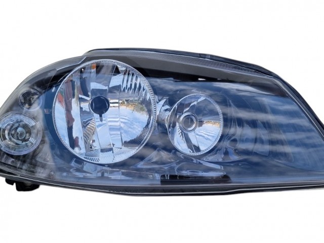 Seat Cordoba, Ibiza 2006-2008 utángyártott új jobb első fényszóró H3/H7 fekete házas (motoros) TYC