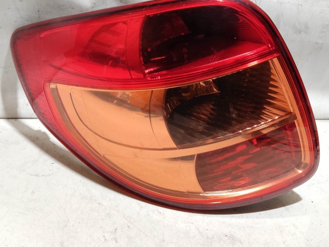 215222 Fiat Sedici, Suzuki SX4 bal hátsó lámpa 71742462