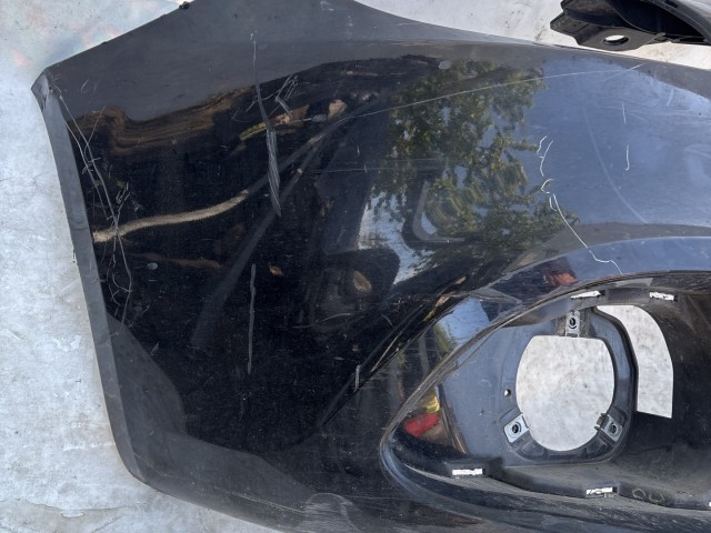 213569 Alfa Romeo Giulietta 2010-2016 első lökhárító, a képeken látható állapotban