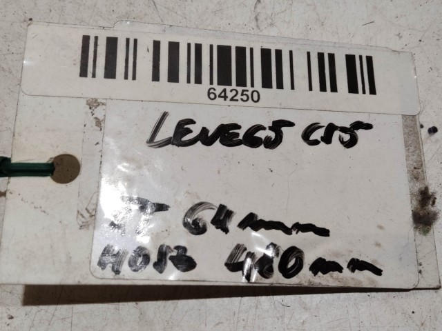 Levegőcső  használt  a képen látható sérüléssel