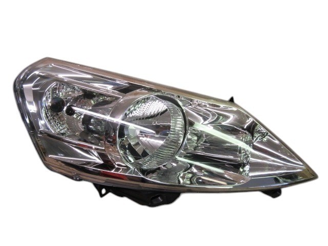 Citroen Jumpy, Fiat Scudo, Peugeot Expert  2007.03.01-2016.05.30 utángyártott új jobb első fényszóró H4 (motorral) DEPO