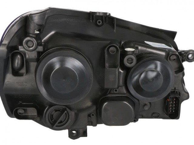 Volkswagen Polo 9N 2005.04.01-2009.05.31 utángyártott új bal első fényszóró H7/H1 fekete házas ,GTI (motorral) TYC