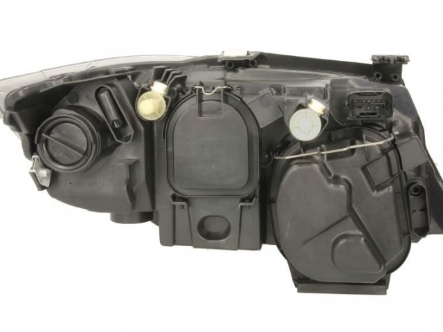 BMW 3 E90 2008.09.01-2011.10.31 utángyártott új bal első fényszóró 2H7 fekete h.4a.+ Kombi (motorral) TYC
