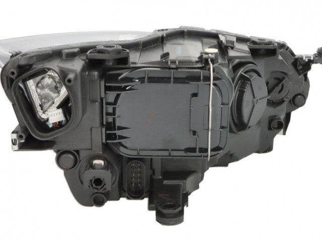 Seat Arona 2017.10.01-  utángyártott új bal első fényszóró 2H7+LED elektr.nélk (motorral) DEPO