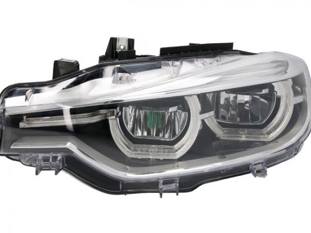 BMW 3 F30 2015.05.01-2018.11.01 utángyártott új bal első fényszóró 5 féle LED funkcióval TYC *