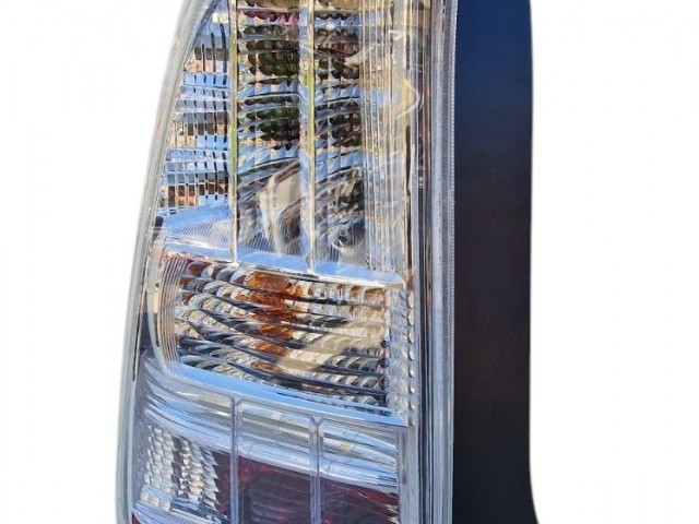 Toyota Prius 2010.01.01-2012.04.30 utángyártott új bal hátsó lámpa (LED-es)